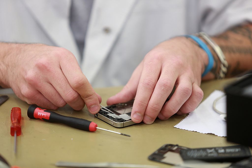 California's Right to Repair Bill Inches Closer to Becoming Law; Apple Supports It