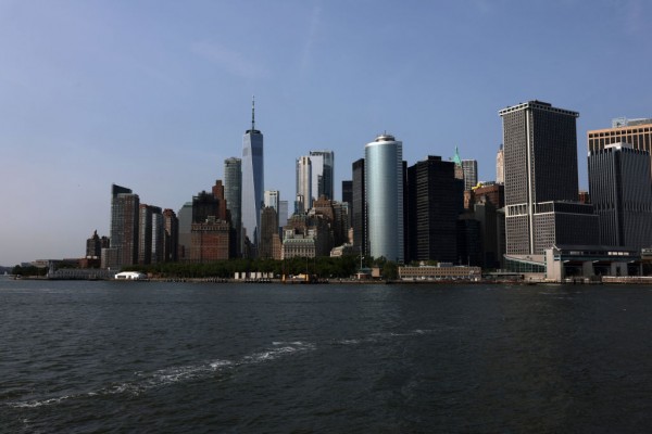 New York City is sinking due to weight of its skyscrapers, new research  finds, New York