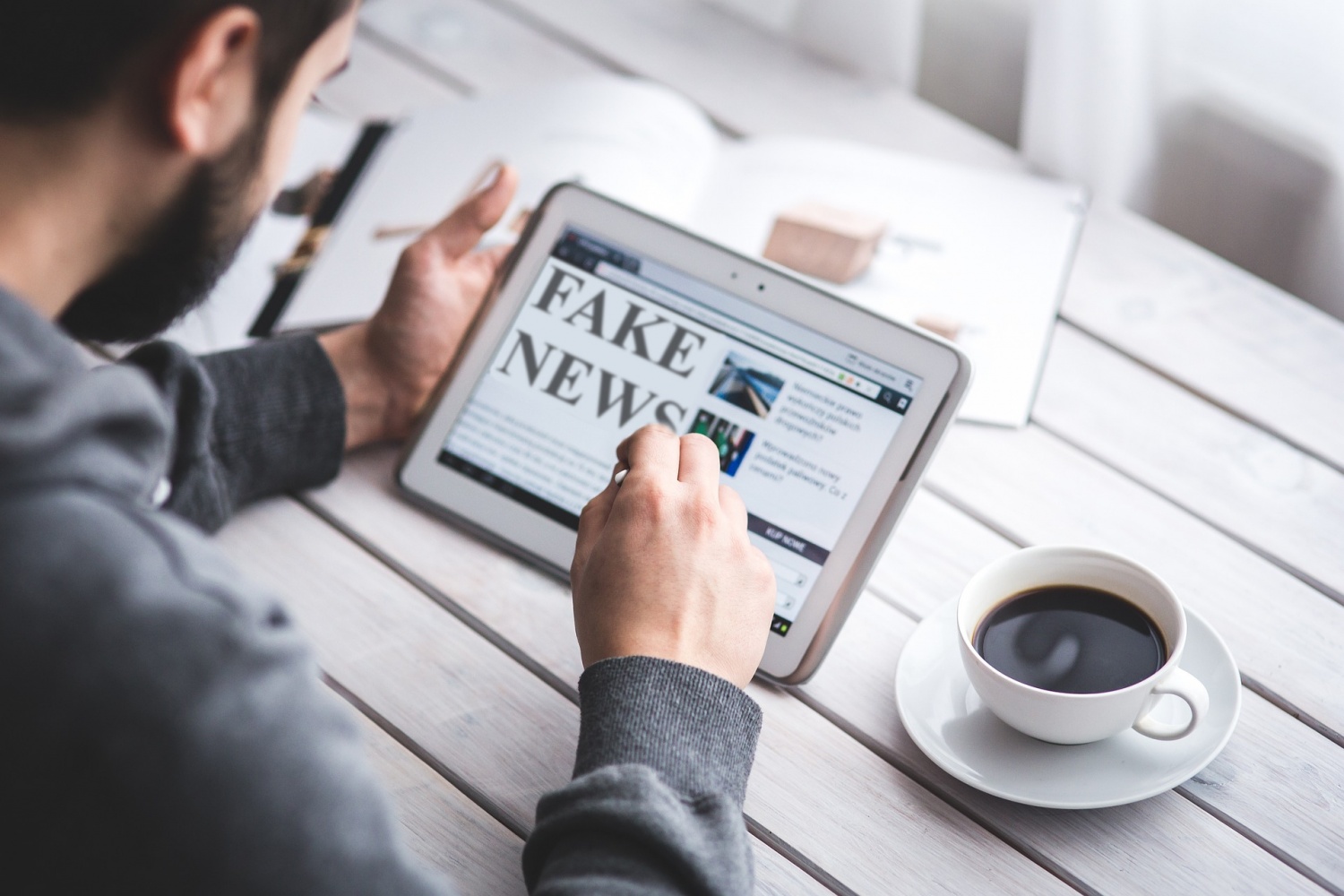 Researchers Use Blockchain Tech to Create New Tool Against Fake News and Disinformation