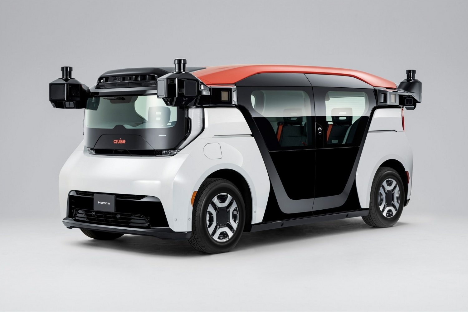 GM, Cruise, and Honda Team Up to Launch Commercial Robotaxi Service in Japan
