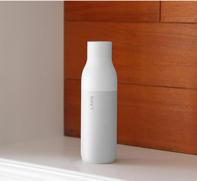 Best Smart Water Bottles That Will Up Your Hydration Game [2023]