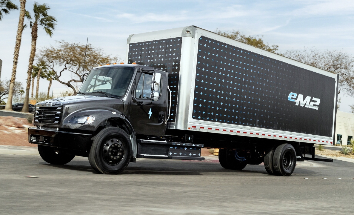 Daimler Starts Production of Freightliner eM2 Electric Truck in Oregon Plant