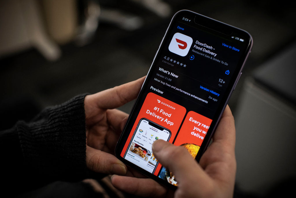 DoorDash Launches New Safety Tools for Its Delivery Personnel