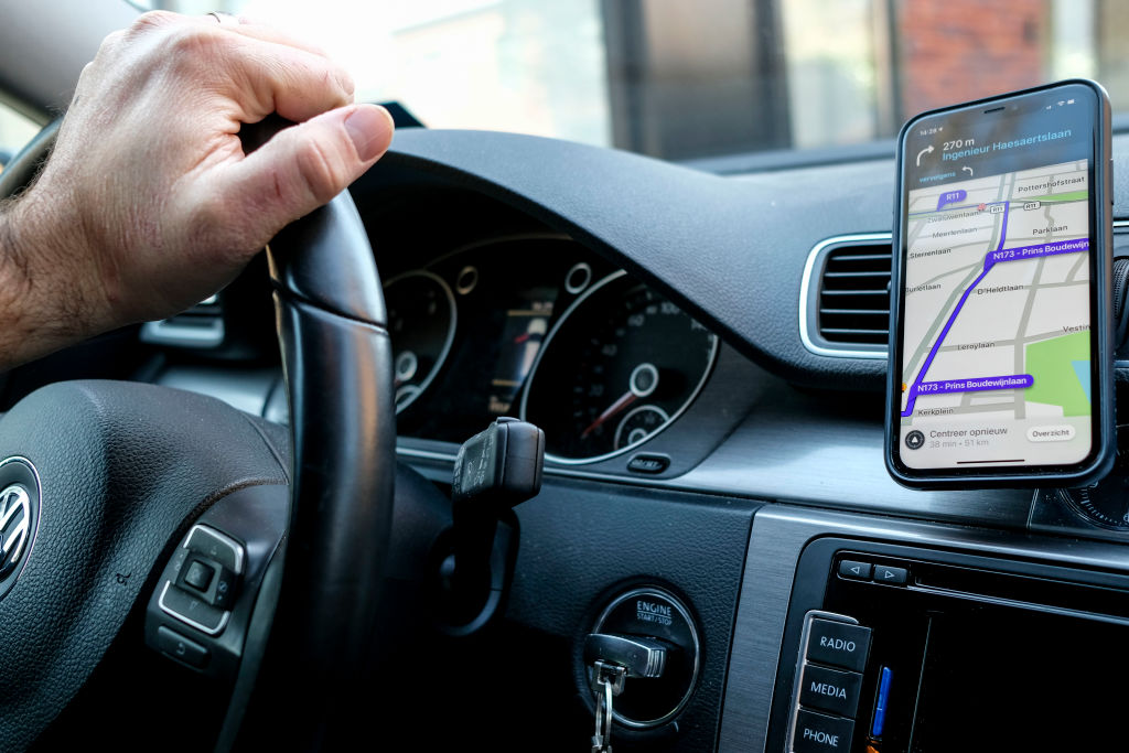 Waze's New AI-Powered Feature Notifies Users of Crash-Prone Roads