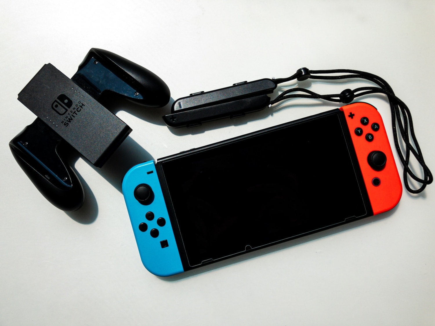 Rumor] Nintendo Switch Joy-Con Chip Manufacturer Hints at