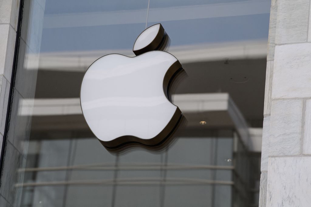 Apple's Tax Battle Takes a Turn: EU Adviser Urges Reevaluation of 13 Billion Euro Payment