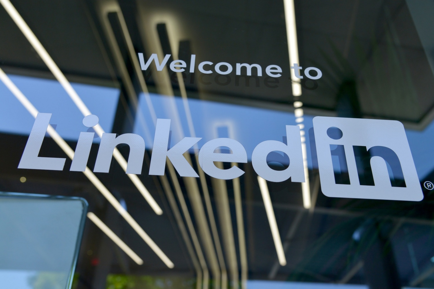Hacker Leaks LinkedIn Database Containing Personal Information of More Than 35 Million Users