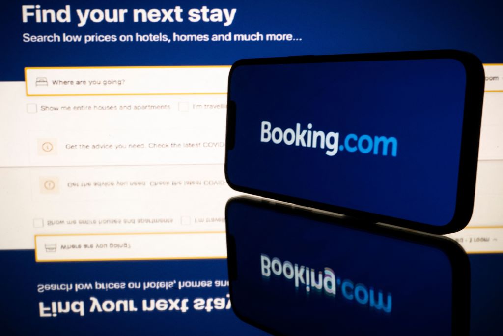 Booking.com Scams: Users Targeted by Hackers Who Put Stolen Account Details for Sale on Dark Web