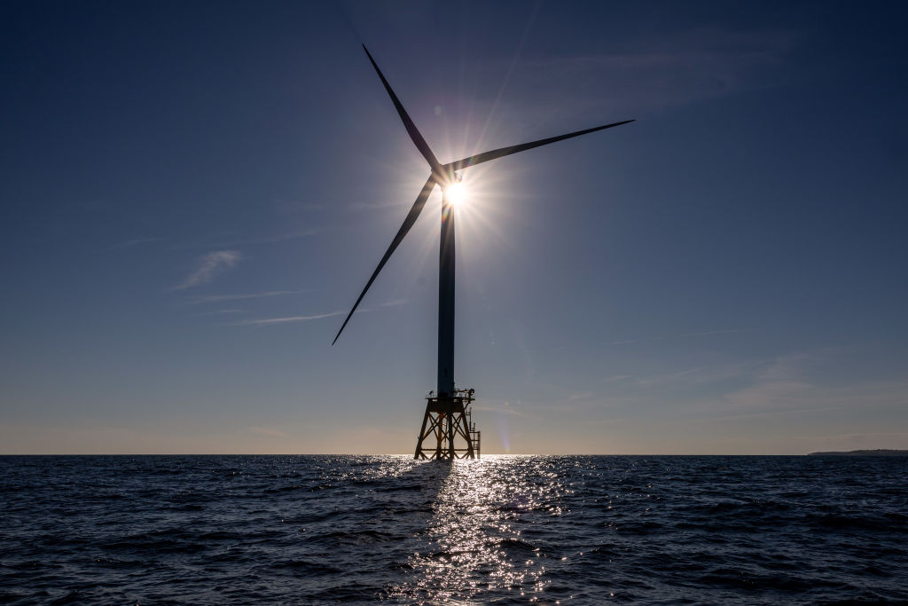 South Fork Wind Makes History: First Operational Offshore Wind Farm Powers Up in the US