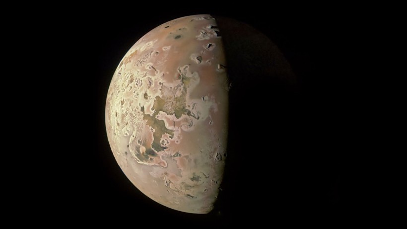 NASA’s Juno to Get Close Look at Jupiter’s Volcanic Moon Io on Dec. 30