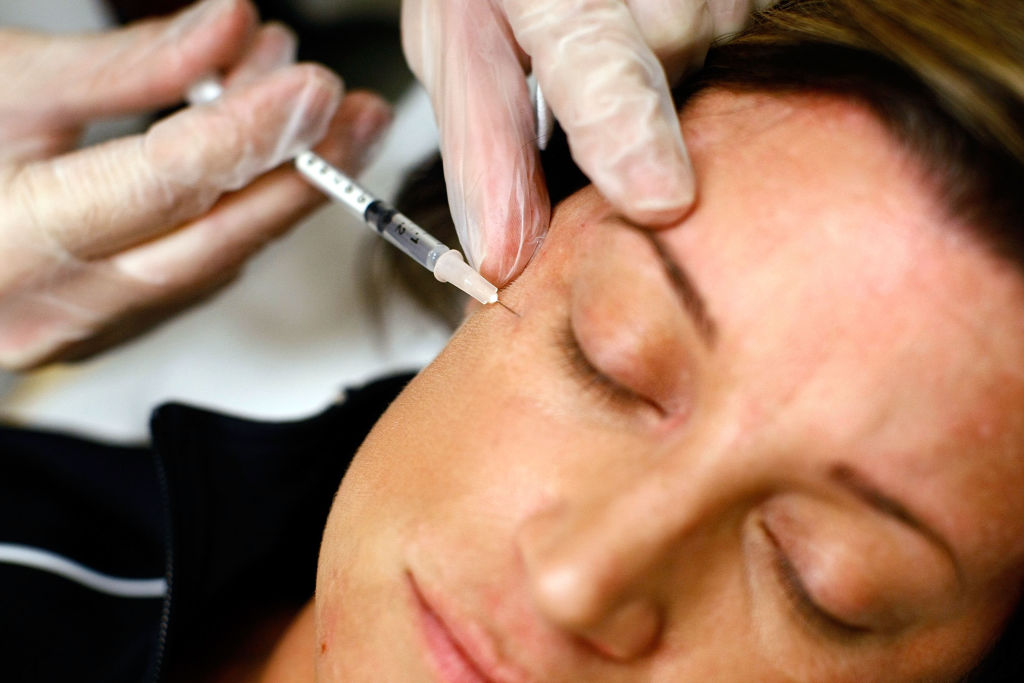 Unlicensed Botox Injections Sickened Over a Dozen Women: The Growing Danger of Fake Products