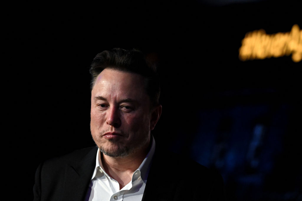Elon Musk No Longer the World's Richest Man: LVMH CEO Bernard Arnault Takes Top Spot  Amid Tesla's $200 Billion Market Value Plunge