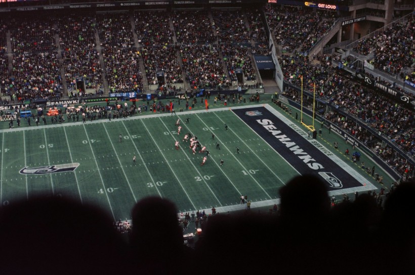 Scammers Sell Fake Super Bowl Tickets on Social Media: How to Protect Yourself From This AI Tactic?