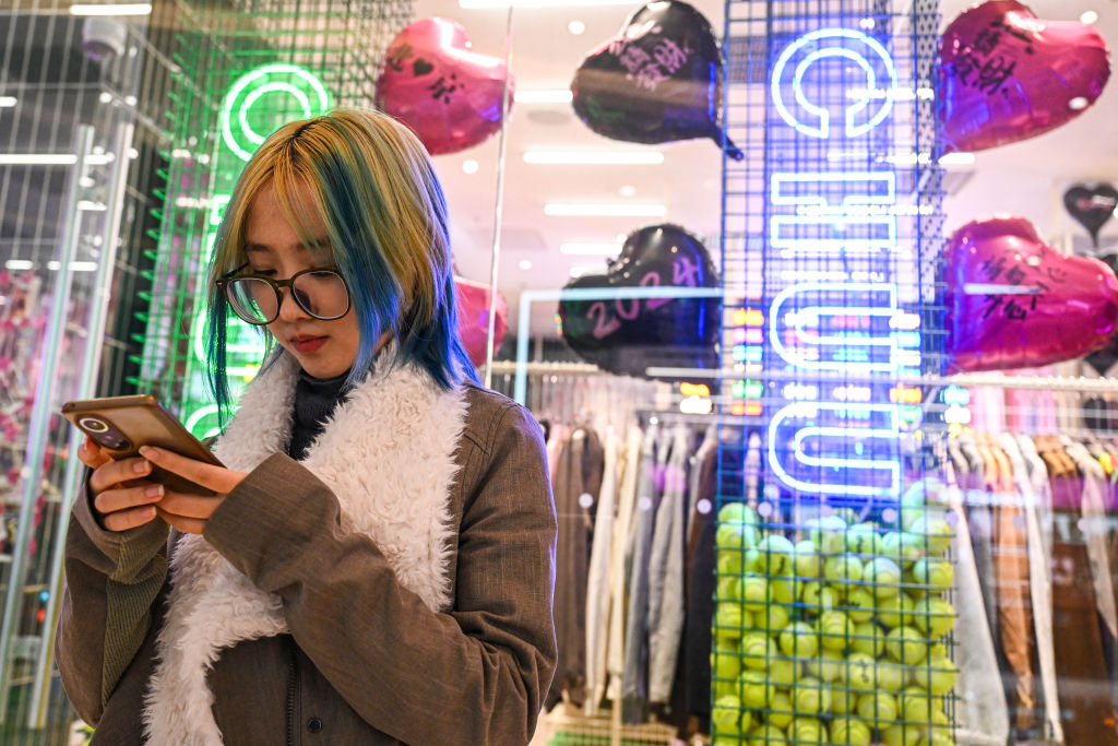 Valentine's Day in the Era of AI: Many Young Chinese Women Turn to AI Boyfriends for Romance