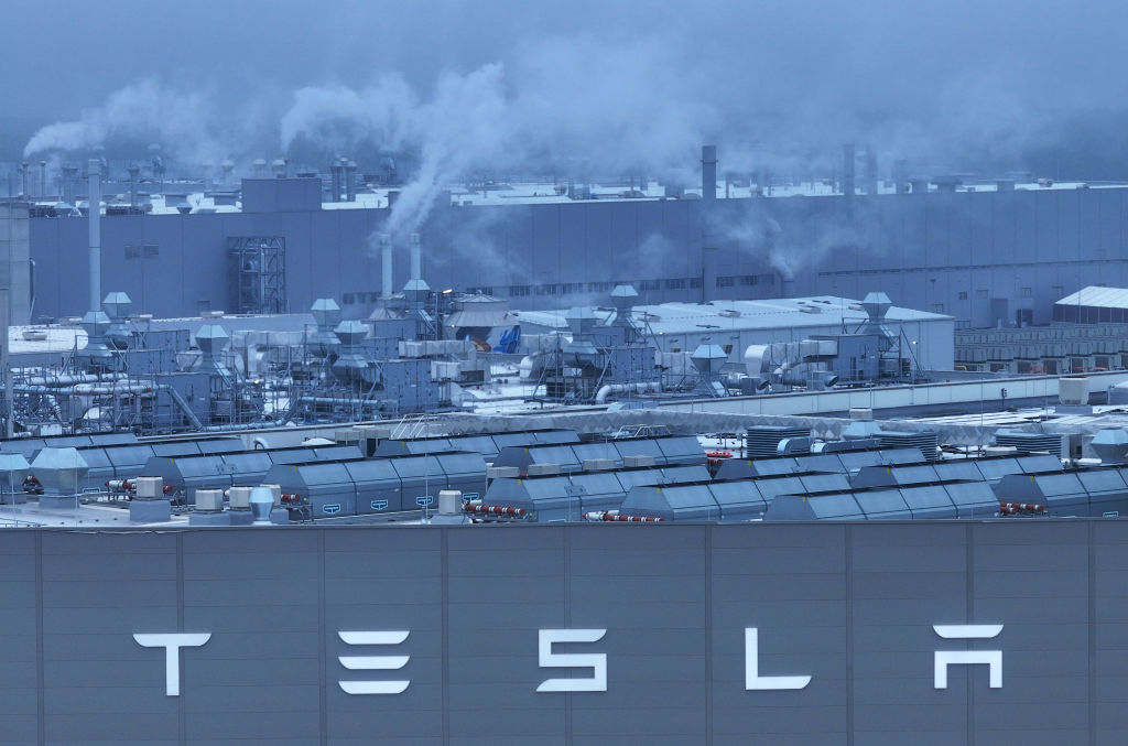 Tesla To Temporarily Suspend Production At Gruenheide Plant