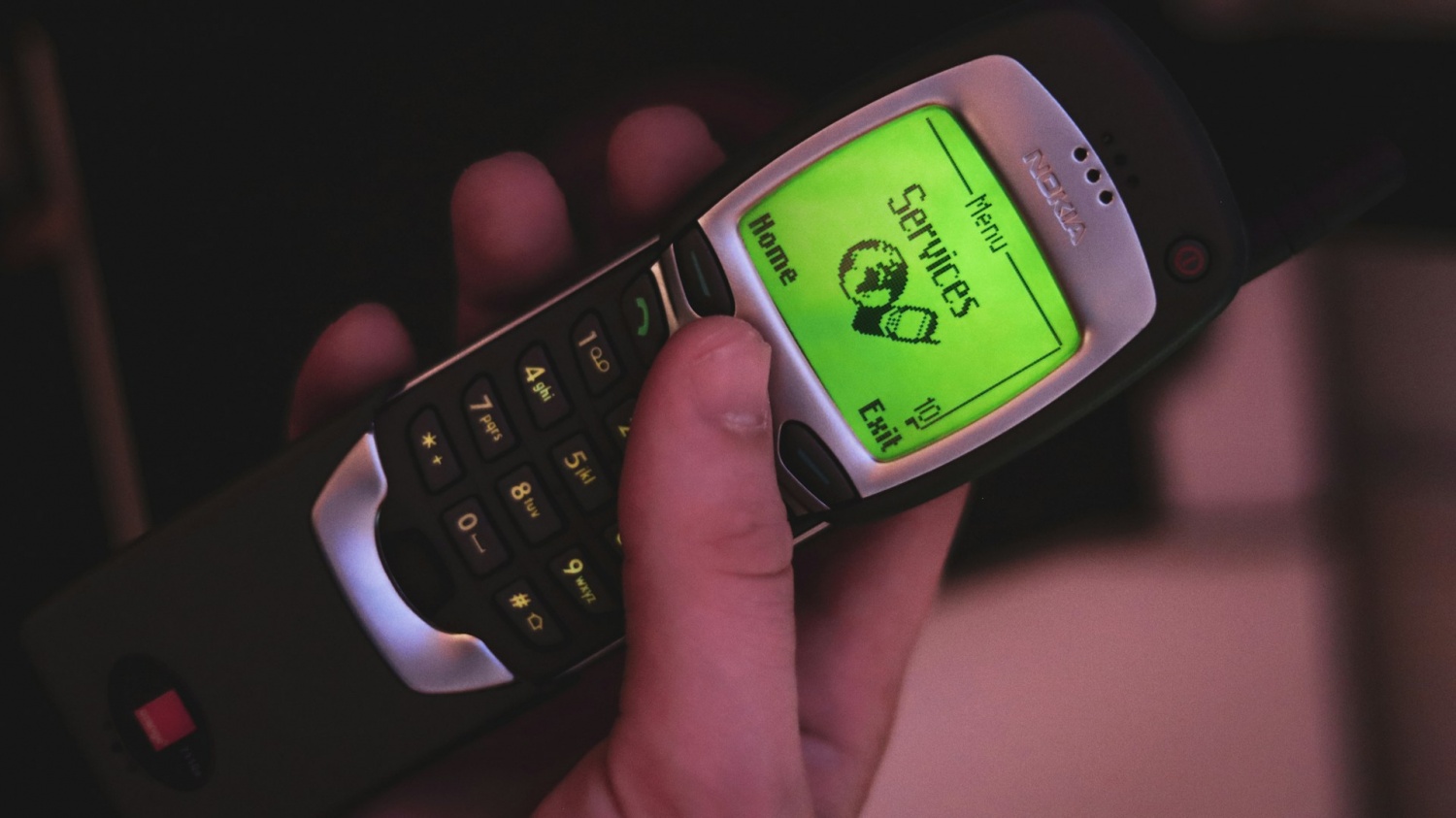 Nokia is Hyping 'Brick Phone' Era With Nokia 3210's Return