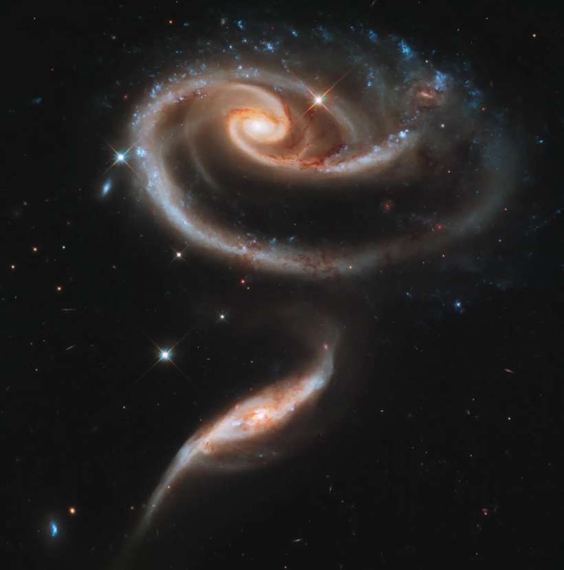 NASA’s Hubble Celebrates 21st Anniversary with “Rose” of Galaxies