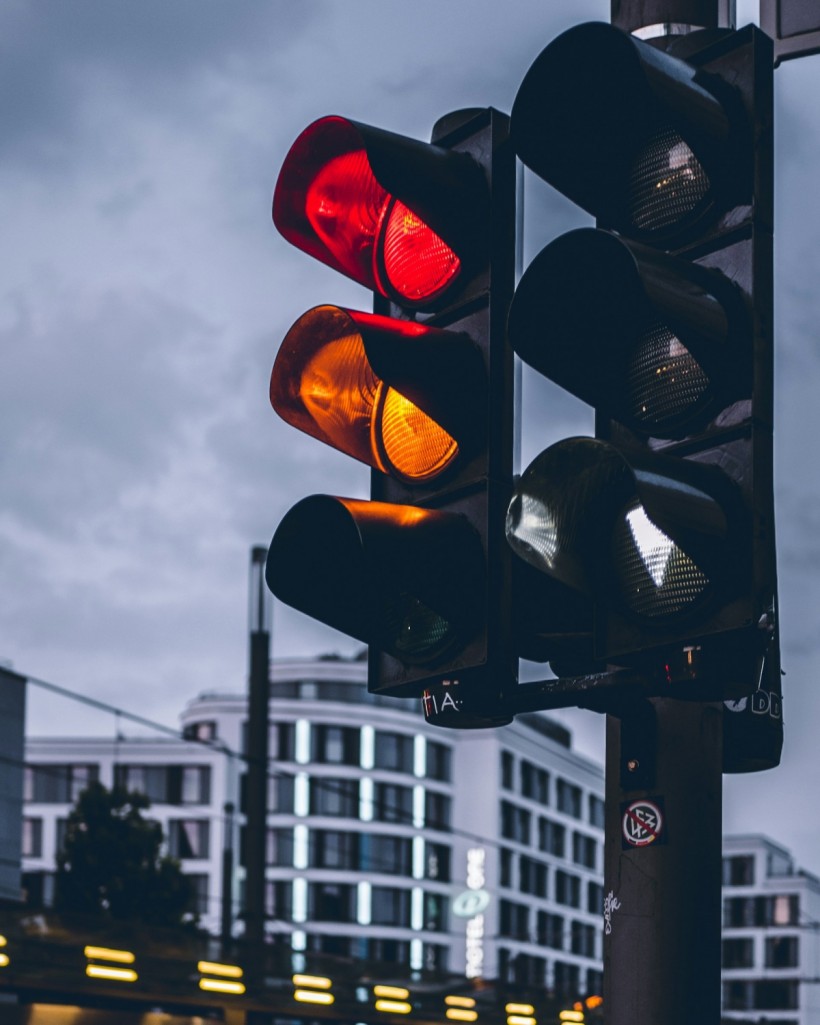 Traffic Light Security Flaw: Hackers Could Cause Chaos, Says Researcher