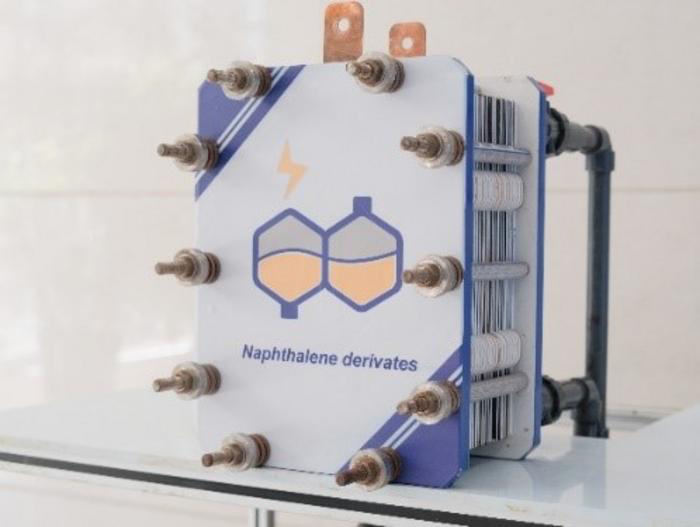 Napthalene-Based Flow Stack