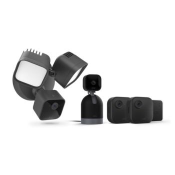 Blink Outdoor 4 (4th Gen) cameras + Wired Floodlight Camera + Mini Pan-Tilt Camera 