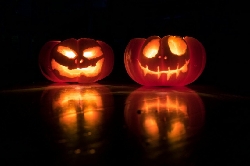 Create the Ultimate Halloween Decor with AI Tools: Here's a Step-by-Step Guide For You