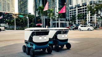 超级Eats-Cartken合作推出自主交付机器人在迈阿密!这是它们是如何工作的