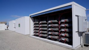 总部位于加州的B2U存储解决方案运行混合太阳能+存储设施，使用1300个重复使用的电动汽车电池