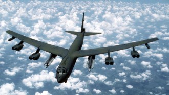 美国空军的特殊大脑训练帮助飞行员飞古老的轰炸机,b - 52;了解工艺