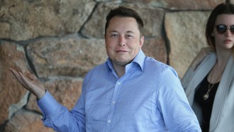 Elon Musk Twitter账户名字改为哈利Bolz并将它返回给正常但,为什么?