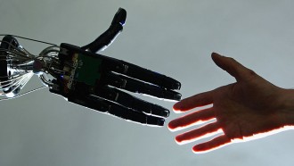 人工智能,机器人增加材料研究实验室的速度100倍!实验室现在是自治