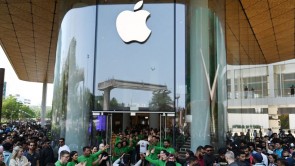 TOPSHOT-INDIA-BUSINESS-万博体育登录首页TECHNOLOGY-APPLE
