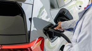 EU Adopts Set of Rules to Improve Europeans' EV Charging Experience