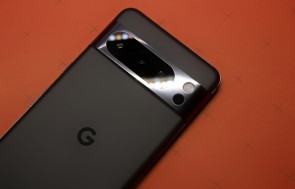 Google Pixel 8's Flashlight Restricted at 50% Brightness, But You Can Bypass it: Here's How