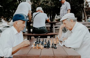 Best Online Games For Seniors: Here's Why Older Adults Should Play Them